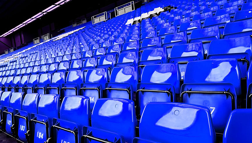 酞菁藍著色的體育場塑料座椅